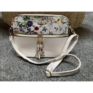 Elim & Paul Floral & Butterfly Garden Ivory Purse‎ Tassel Crossbody Handbag